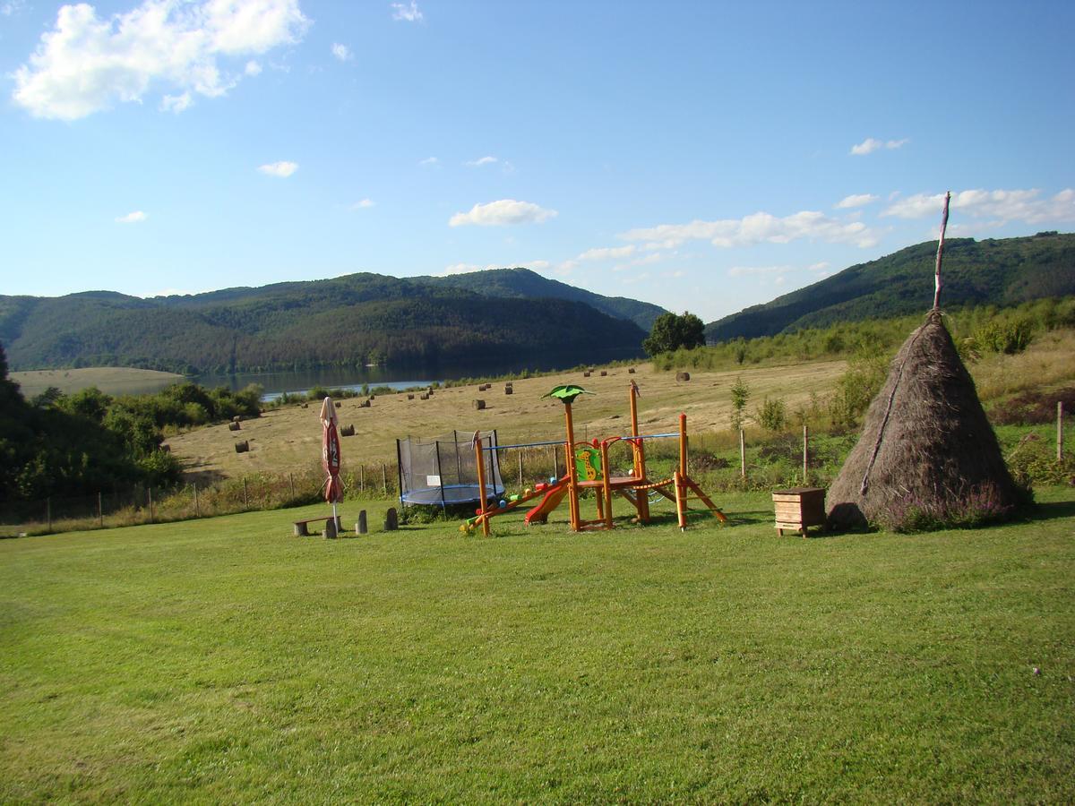 Complex Pristan In The Mountain 호텔 Shilkovtsi 외부 사진